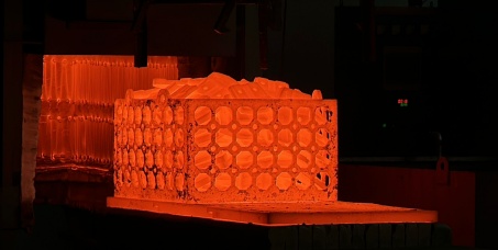 La ciencia detrás del tratamiento térmico en piezas fundidas de aleaciones resistentes al desgaste: temple, revenido y su importancia