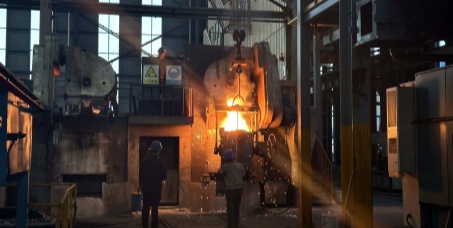 ¿Por qué algunas aleaciones resisten 1000 °C? La ciencia de la estabilidad térmica en piezas de desgaste
