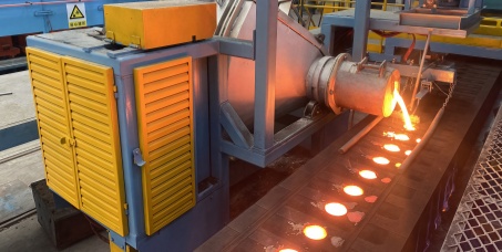 Automatización del moldeo vertical: durabilidad sin retrabajo para piezas de mezcladoras